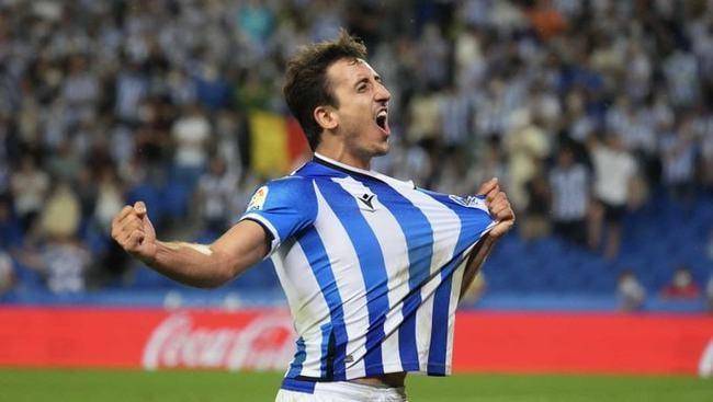 赛地聚焦：法国杯今夜热度飙升；埃因霍温防线松动；赛场秩序良好；更衣室氛围转暖(昨晚巴黎圣日耳曼vs曼联比赛结果)